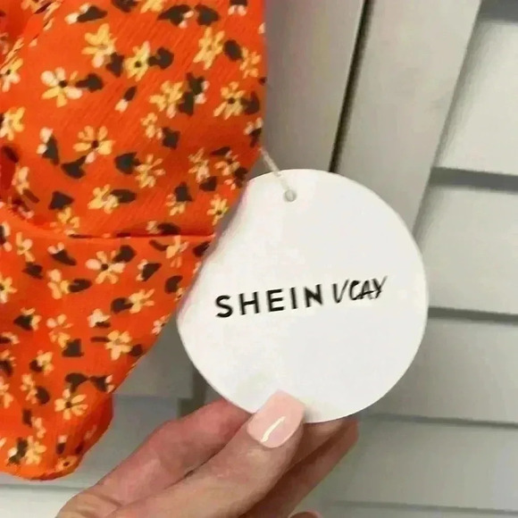 SHEIN Crop Top NWT - Size M - Picture 3 of 4